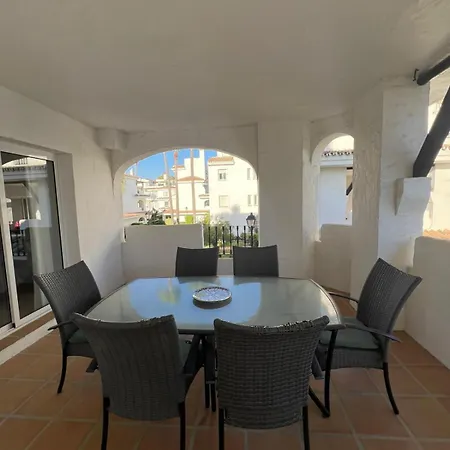 Relaxing Getaway In - Naranjos شقة